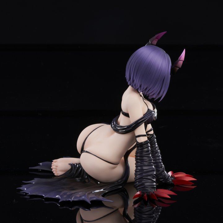 To Love-Ru Darkness: Haruna Sairenji Darkness Ver. - 1/6 Complete Figure