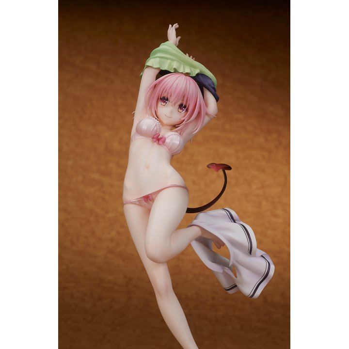 To Love-Ru Darkness: Momo Belia Deviluke Okigae Mode - 1/7 Complete Figure